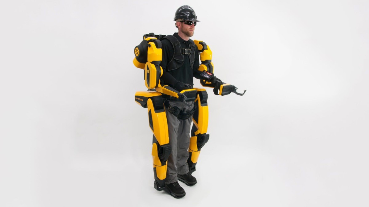 Exoskeletons robots features use types  advantages 