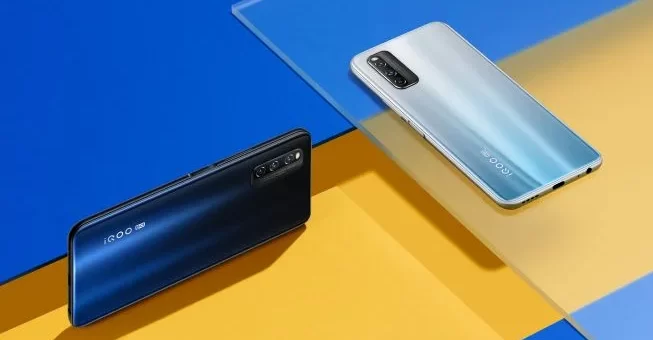 vivo iQOO 8 Pro (2021)