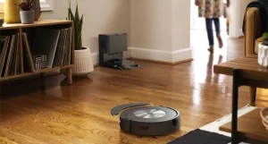 Roomba features, advantages, disadvantages and Is Roomba an example of AI? Roomba